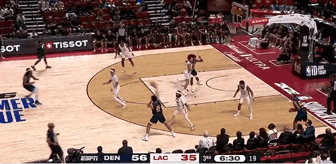 kaiyun-包含F1车队技术犯规送分，浓眉主帅怒摔战术板！的词条